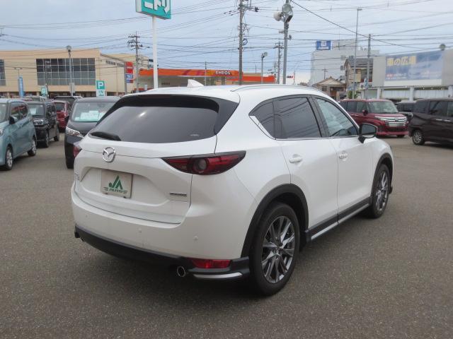ＣＸ－５ ＸＤ　エクスクルーシブモード　４ＷＤ　プッシュスタート　ＥＴＣ　衝突被害軽減システム　純正ナビ　ＴＶ（フルセグ）　全方位モニタ－　ＤＶＤ　ＣＤ　純正アルミホイール　ドライブレコーダー　パワーバックドア　パワーシート（8枚目）