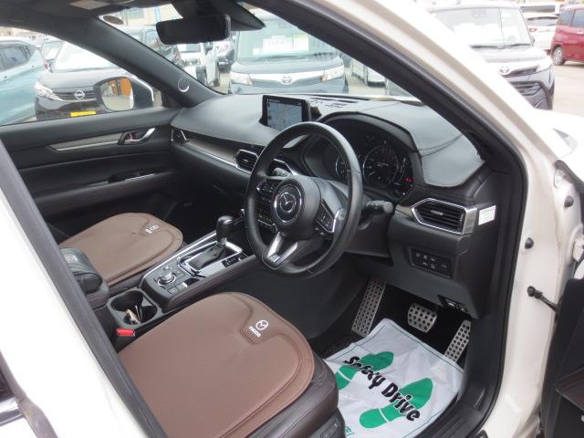 ＣＸ－５ ＸＤ　エクスクルーシブモード　４ＷＤ　プッシュスタート　ＥＴＣ　衝突被害軽減システム　純正ナビ　ＴＶ（フルセグ）　全方位モニタ－　ＤＶＤ　ＣＤ　純正アルミホイール　ドライブレコーダー　パワーバックドア　パワーシート（19枚目）