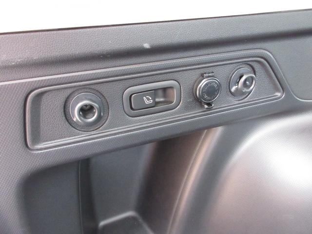 フォレスター アドバンス　４ＷＤ　プッシュスタート　スマートキー　ＬＥＤヘッドライト　ＥＴＣ　衝突被害軽減システム　純正ナビ　ＴＶ（フルセグ）　バックカメラ　純正アルミホイール　ルーフレール（25枚目）