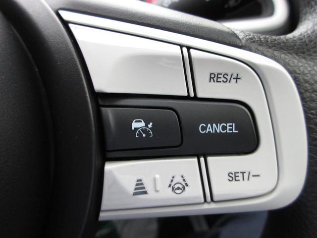 フィット ｅ：ＨＥＶベーシック　プッシュスタート　スマートキー　ＥＴＣ　衝突被害軽減システム　ナビ　バックカメラ　ドライブレコーダー（18枚目）