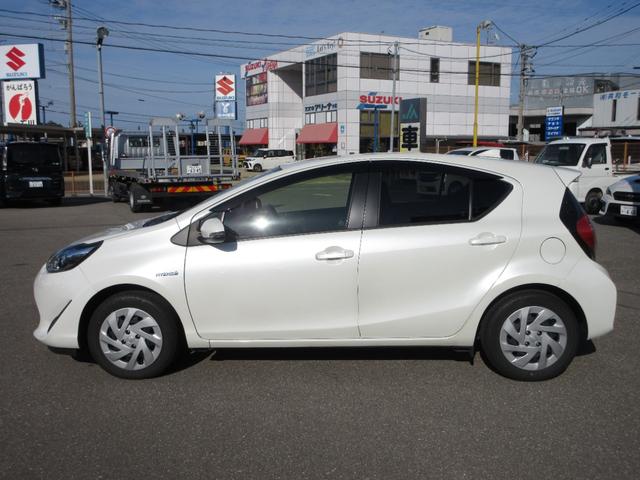 アクア Ｓ　プッシュスタート　スマートキー　ＥＴＣ　純正ナビ　ＴＶ（フルセグ）　Ｂｌｕｅｔｏｏｔｈ　バックカメラ　ＤＶＤ　ＣＤ　ドライブレコーダー（5枚目）