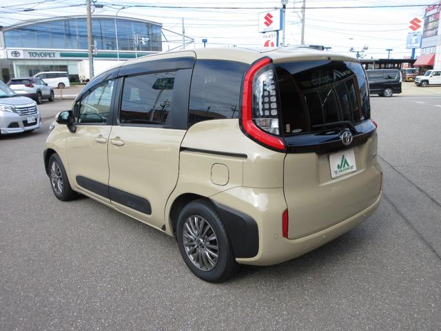 シエンタ ハイブリッドZ LEDヘッドライト ETC 衝突被害軽減システム 純正ナビ TV パノラミックビューモニター DVD CD ドライブレコーダー シートヒーター 100Vコンセント(9枚目)