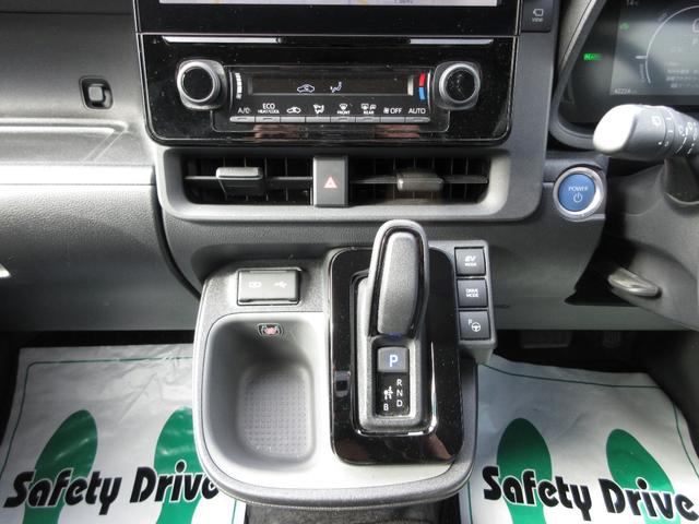 シエンタ ハイブリッドZ LEDヘッドライト ETC 衝突被害軽減システム 純正ナビ TV パノラミックビューモニター DVD CD ドライブレコーダー シートヒーター 100Vコンセント(11枚目)