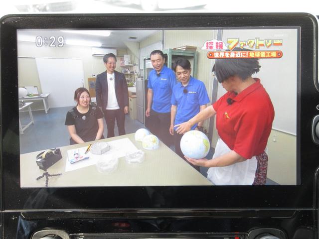 シエンタ ハイブリッドZ LEDヘッドライト ETC 衝突被害軽減システム 純正ナビ TV パノラミックビューモニター DVD CD ドライブレコーダー シートヒーター 100Vコンセント(13枚目)