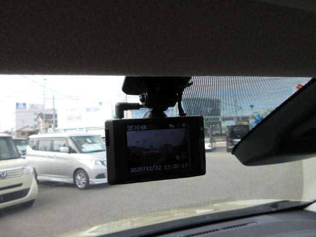 シエンタ ハイブリッドZ LEDヘッドライト ETC 衝突被害軽減システム 純正ナビ TV パノラミックビューモニター DVD CD ドライブレコーダー シートヒーター 100Vコンセント(23枚目)