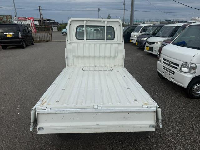 ハイゼットトラック エアコン・パワステ　スペシャル　４ＷＤ　三方開　積載可能量３５０ｋｇ　５速ミッション　エアコン　パワーステアリング　運転席エアバック　車検２年付き（18枚目）