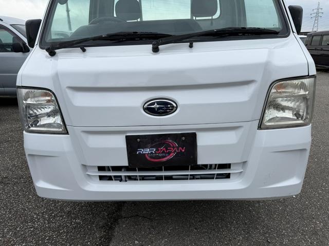 サンバートラック 　４ＷＤ　三方開き　運転席エアバッグ　マニュアルエアコン　パワーステアリング　荷台カバー　５速マニュアル　２年車検付き（19枚目）
