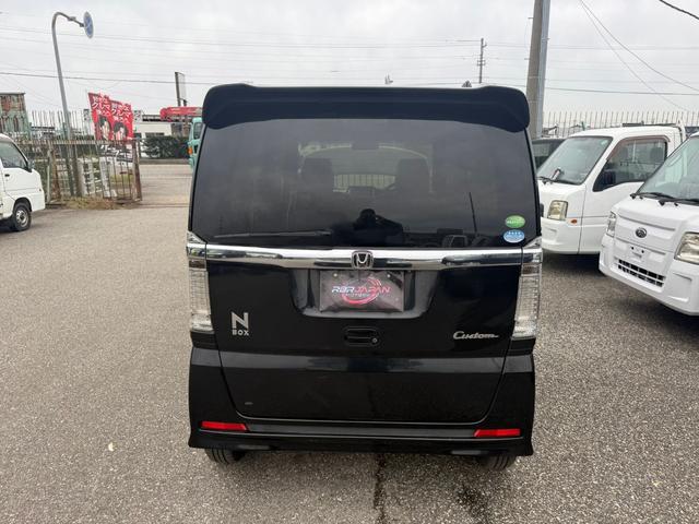 Ｎ－ＢＯＸカスタム Ｇ・Ｌパッケージ　４ＷＤ　ナビ　地デジ　Ｂｌｕｅｔｏｏｔｈオーディオ　ＣＤ／ＤＶＤ　バックカメラ　両側スライド　片側パワースライド　オートライト　オートＡ／Ｃ　ｅｃｏモード切替　ＥＴＣ　フルフラットシート　車検２年付き（7枚目）