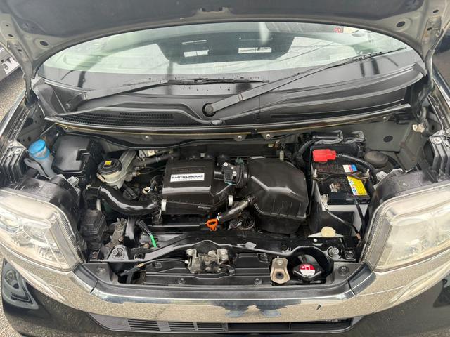 Ｎ－ＢＯＸカスタム Ｇ・Ｌパッケージ　４ＷＤ　ナビ　地デジ　Ｂｌｕｅｔｏｏｔｈオーディオ　ＣＤ／ＤＶＤ　バックカメラ　両側スライド　片側パワースライド　オートライト　オートＡ／Ｃ　ｅｃｏモード切替　ＥＴＣ　フルフラットシート　車検２年付き（14枚目）