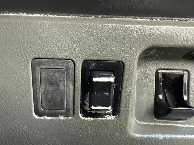 ミニキャブトラック ダンプ 切り替え4WD ダンプ エアコン パワステ 車検2年付き(43枚目)