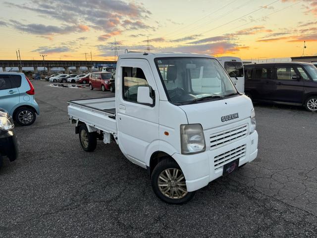 キャリイトラック エアコン・パワステ 4WD 5速MT 車検2年付き(2枚目)