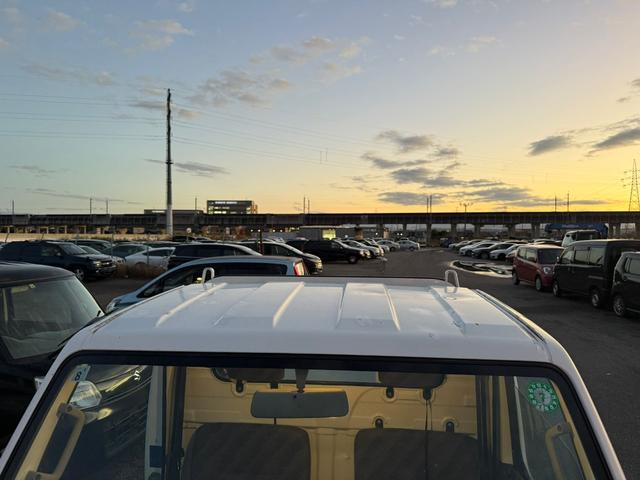 キャリイトラック エアコン・パワステ 4WD 5速MT 車検2年付き(21枚目)