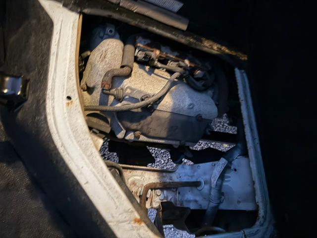 キャリイトラック エアコン・パワステ 4WD 5速MT 車検2年付き(28枚目)