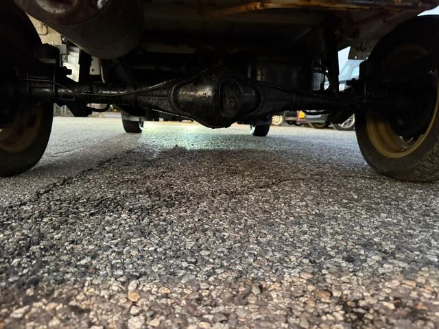 キャリイトラック エアコン・パワステ 4WD 5速MT 車検2年付き(39枚目)