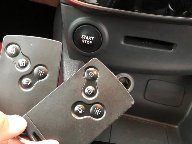 ルーテシア リミテッド　６０台限定車　バックモニター　ドライブレコーダー　カードキー　プッシュスタート　革巻きステアリング　ステアリングスイッチ　クルーズコントロール　純正アルミ　ＦＯＣＡＬスピーカー　オートライト　禁煙車（21枚目）