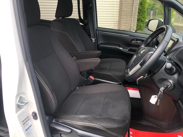 エスクァイア Ｘｉ　４ＷＤ　純正ＳＤナビ地デジ　フルセグＴＶ　ＤＶＤビデオ　Ｂｌｕｅｔｏｏｔｈ　バックモニター　ドライブレコーダー　ＥＴＣ　パワースライドドア　トヨタセーフティセンス　ＬＥＤヘッドライト　純正アルミ（12枚目）