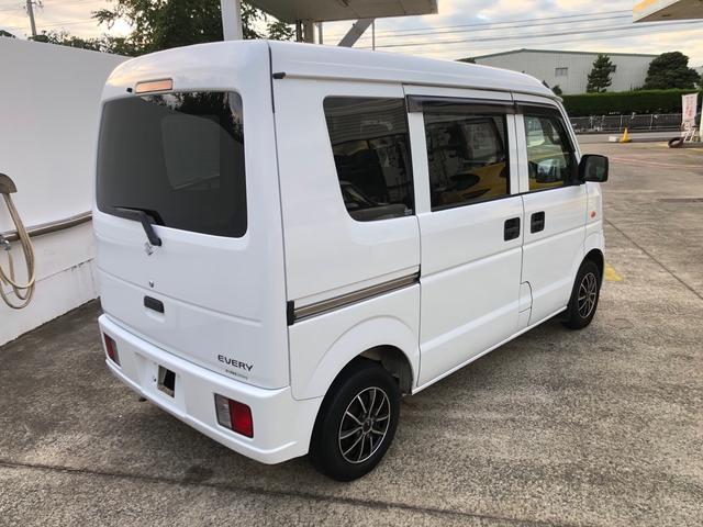 エブリイ ジョイン　４ＷＤ　ハイルーフ　エアコン　パワステ　集中ドアロック　キーレス　電動ドアミラー　リアヒーター　プライバシーガラス　リアワイパー　ＣＤオーディオ　ヘッドライトレベライザー　社外アルミ（5枚目）