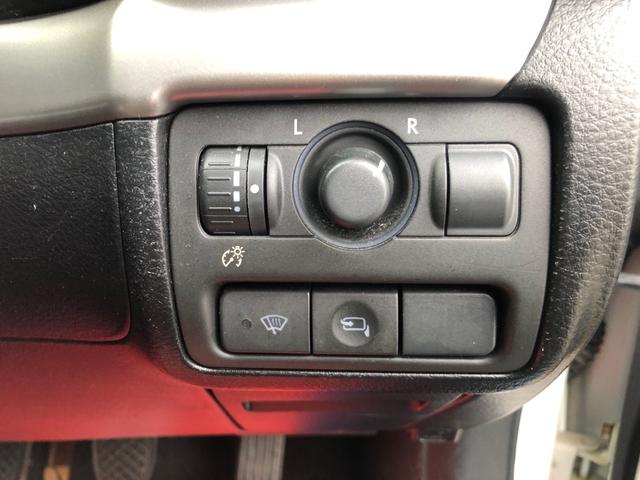 レガシィＢ４ ２．０ｉ　Ｂスポーツ　４ＷＤ　５ＭＴ　純正ＨＤＤナビ　ＤＶＤビデオ　パワーシート　ＨＩＤヘッドライト　革巻ステアリング　ワイパーデアイサー　キーレス　バックフォグランプ　純正アルミ　ウインカードアミラー　オートエアコン（22枚目）