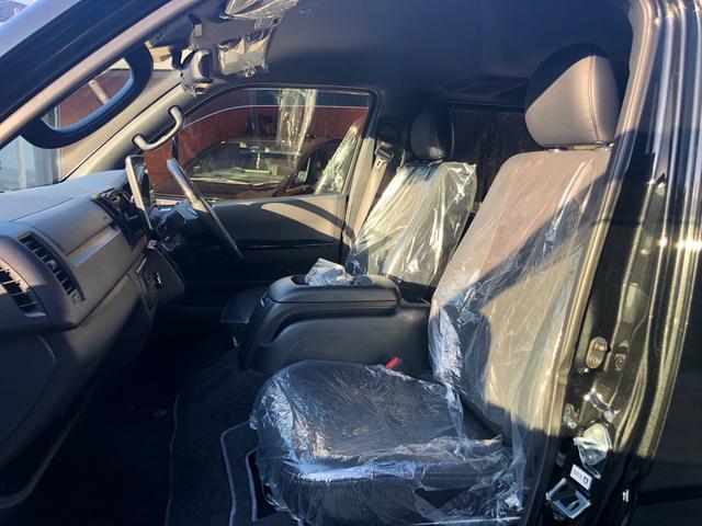 ハイエースバン スーパーＧＬ　ダークプライムＩＩ　４ＷＤ　アルパイン１１型ＢＩＧーＸナビ地デジＴＶ　パノラミックビューモニター　デジタルインナーミラー　両側パワースライド　スマートキー　　ＬＥＤライト　ＥＴＣ　前後ドラレコ　寒冷地仕様　純正アルミ（23枚目）