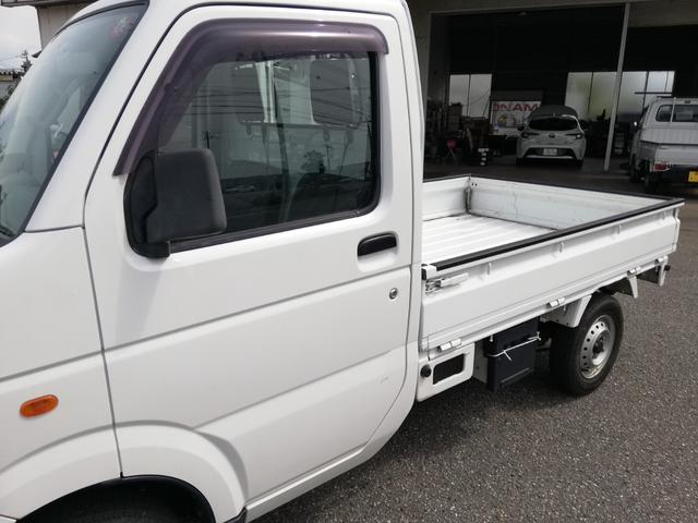 キャリイトラック ＫＣエアコン・パワステ　４ＷＤ　ＭＴ（18枚目）
