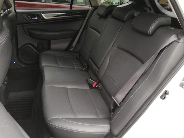 レガシィアウトバック リミテッド アイサイト 純正ナビ TV USB パワーバックドア 革シート シートヒーター 社外マフラー(11枚目)