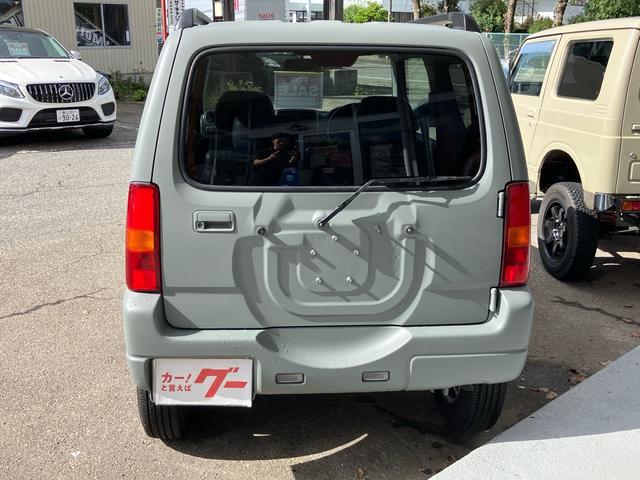 ジムニー ランドベンチャー キーレスエントリー 4WD ETC CD アルミホイール 革シート シートヒーター 運転席・助手席エアバック ABS 衝突安全ボディ エアコン パワーウインドウ(13枚目)