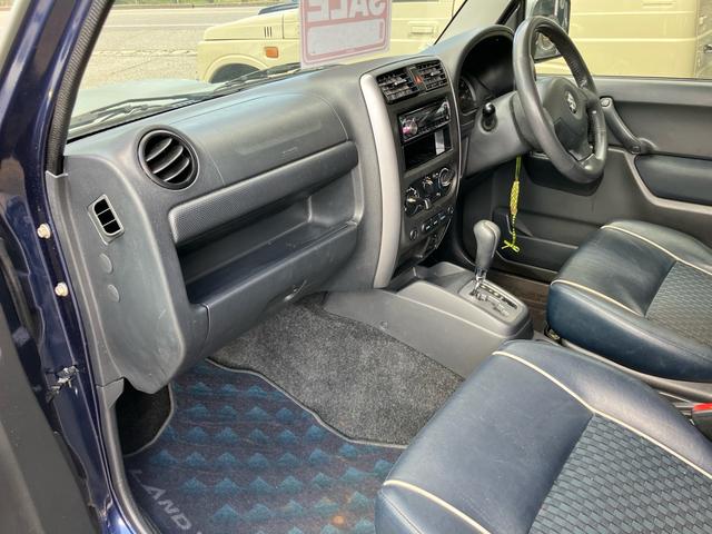 ジムニー ランドベンチャー キーレスエントリー 4WD ETC CD アルミホイール 革シート シートヒーター 運転席・助手席エアバック ABS 衝突安全ボディ エアコン パワーウインドウ(27枚目)