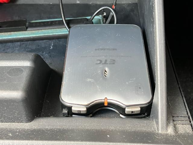 ジムニー ランドベンチャー キーレスエントリー 4WD ETC CD アルミホイール 革シート シートヒーター 運転席・助手席エアバック ABS 衝突安全ボディ エアコン パワーウインドウ(41枚目)