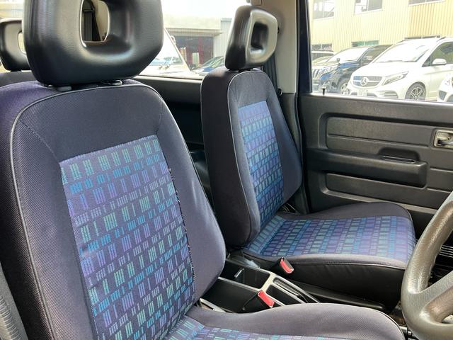ジムニー ランドベンチャー 4WD アルミホイール エアコン CD(33枚目)