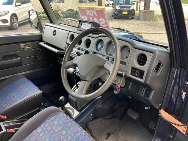 ジムニー ランドベンチャー 4WD アルミホイール エアコン CD(35枚目)