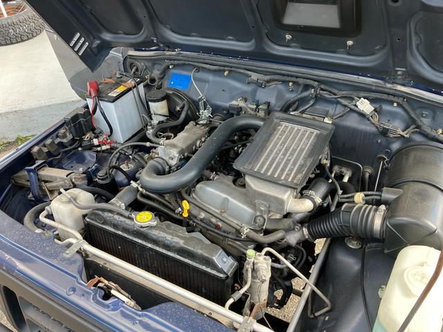ジムニー ランドベンチャー 4WD アルミホイール エアコン CD(60枚目)