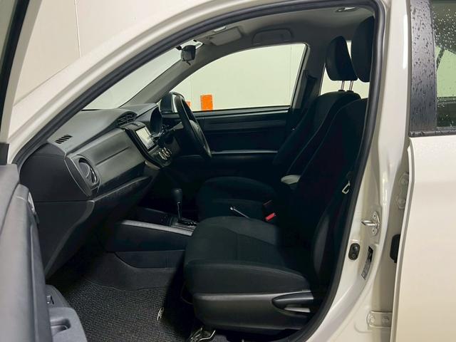 カローラアクシオ ＥＸ　社外ナビ／フルセグＴＶ／ＥＴＣ／Ｂｌｕｅｔｏｏｔｈ／プリクラッシュセーフティ／車線逸脱防止装置／スマートキープッシュスタート（18枚目）