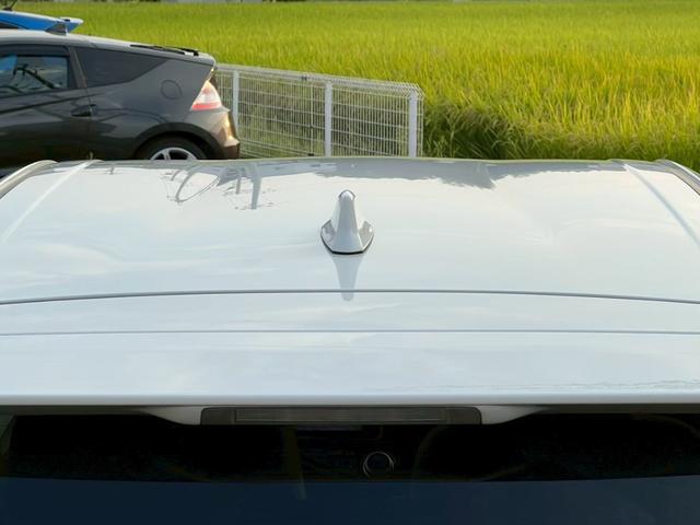 アクア Sスタイルブラック 社外SDナビ/バックカメラ/フルセグTV/社外アルミホイール/ETC/プリクラッシュセーフティ/車線逸脱防止装置/オートエアコン/スマートキープッシュスタート(8枚目)