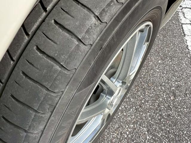 アクア Sスタイルブラック 社外SDナビ/バックカメラ/フルセグTV/社外アルミホイール/ETC/プリクラッシュセーフティ/車線逸脱防止装置/オートエアコン/スマートキープッシュスタート(12枚目)