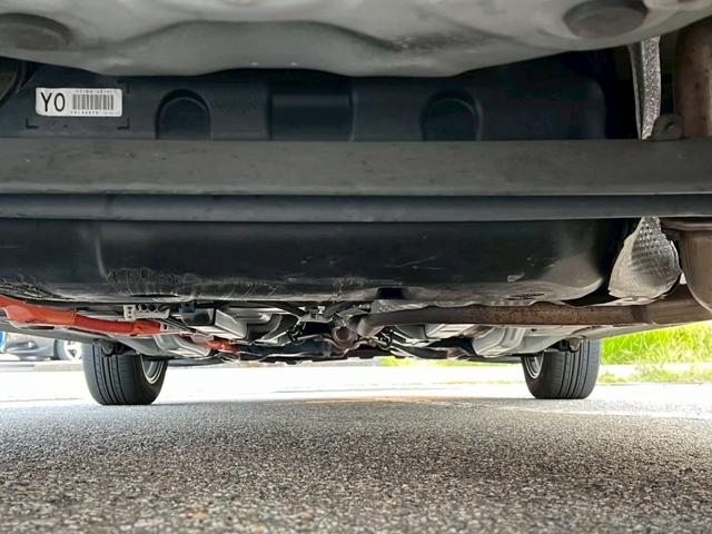 アクア Sスタイルブラック 社外SDナビ/バックカメラ/フルセグTV/社外アルミホイール/ETC/プリクラッシュセーフティ/車線逸脱防止装置/オートエアコン/スマートキープッシュスタート(15枚目)