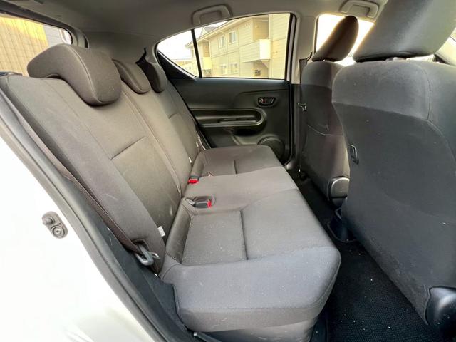 アクア Sスタイルブラック 社外SDナビ/バックカメラ/フルセグTV/社外アルミホイール/ETC/プリクラッシュセーフティ/車線逸脱防止装置/オートエアコン/スマートキープッシュスタート(19枚目)