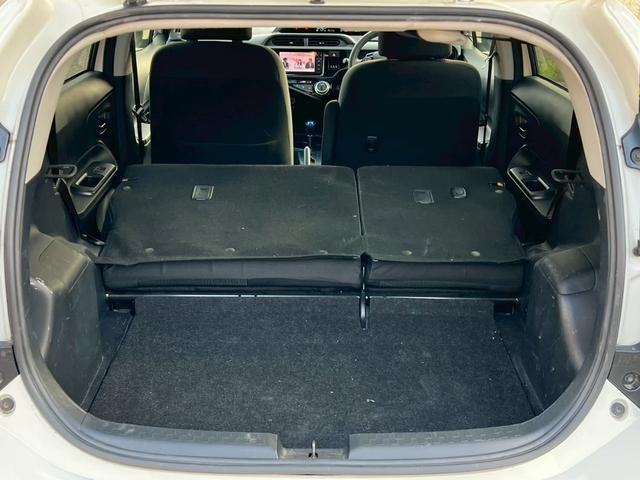 アクア Sスタイルブラック 社外SDナビ/バックカメラ/フルセグTV/社外アルミホイール/ETC/プリクラッシュセーフティ/車線逸脱防止装置/オートエアコン/スマートキープッシュスタート(23枚目)