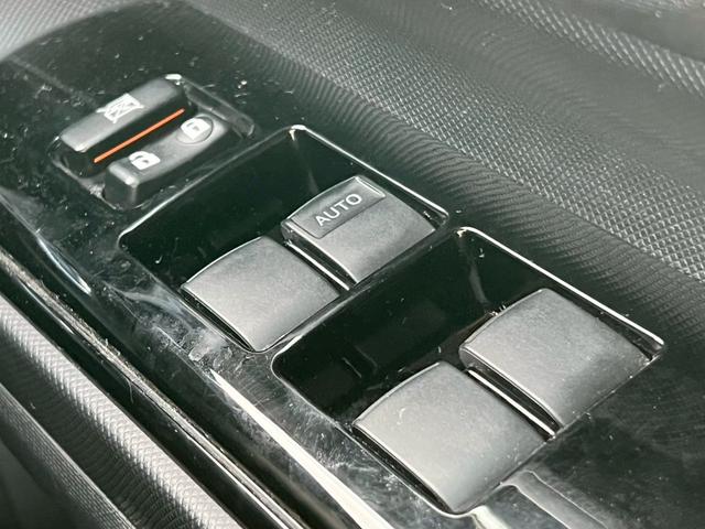 アクア Sスタイルブラック 社外SDナビ/バックカメラ/フルセグTV/社外アルミホイール/ETC/プリクラッシュセーフティ/車線逸脱防止装置/オートエアコン/スマートキープッシュスタート(39枚目)