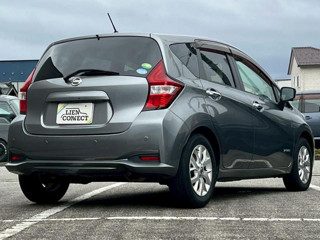 ノート ｅ－パワー　メダリスト　純正ナビ／全周囲カメラ／フルセグテレビ／デジタルインナーミラー／オートエアコン／車線逸脱防止装置／スマートキープッシュスタート（3枚目）