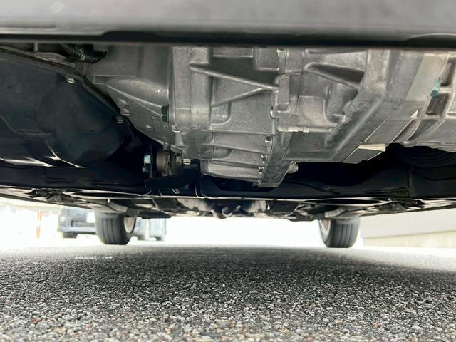 ノート ｅ－パワー　メダリスト　純正ナビ／全周囲カメラ／フルセグテレビ／デジタルインナーミラー／オートエアコン／車線逸脱防止装置／スマートキープッシュスタート（15枚目）