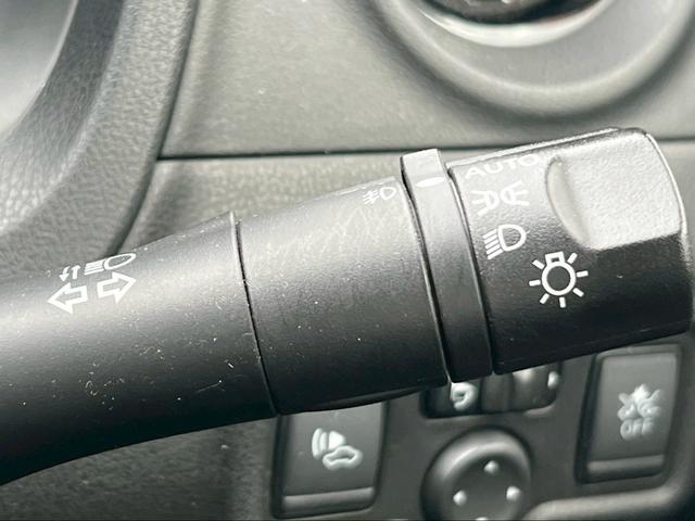 ノート ｅ－パワー　メダリスト　純正ナビ／全周囲カメラ／フルセグテレビ／デジタルインナーミラー／オートエアコン／車線逸脱防止装置／スマートキープッシュスタート（27枚目）