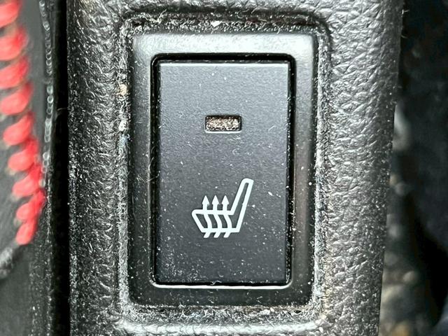 スイフトスポーツ ベースグレード ベースグレード(5名)社外ナビ/バックカメラ/フルセグTV/Bluetooth/クルーズコントロール/ETC/シートヒーター/オートエアコン/スマートキープッシュスタート/スペアキー(39枚目)