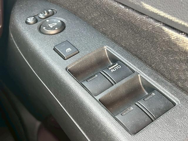 Ｎ－ＷＧＮカスタム Ｇ・ターボパッケージ　ナビ／フルセグＴＶ／オートエアコン／クルーズコントロール／ＥＴＣ／純正アルミホイール／スマートキープッシュスタート（31枚目）