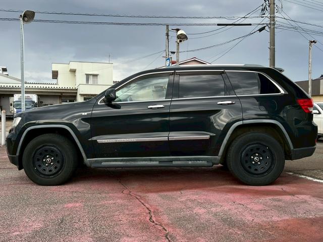 ジープ・グランドチェロキー リミテッド 純正アルミ履替/ナビ/フルセグTV/Bluetooth/クルーズコントロール/キーレスエントリー/シートヒーター/オートライト(2枚目)