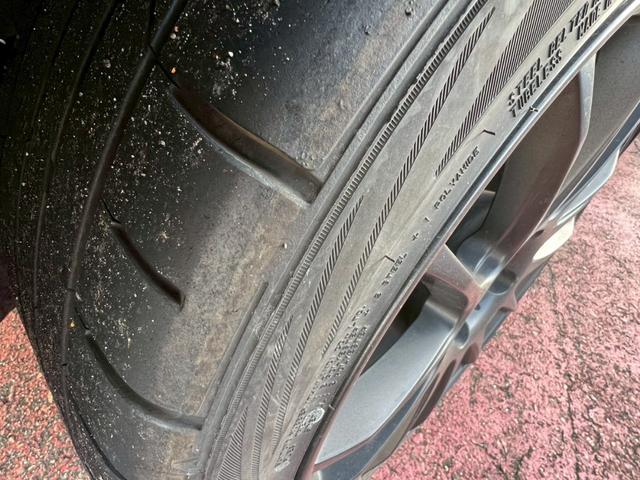 スープラ 2.5GTツインターボR 純正5速MT/純正ドアバイザー/社外アルミホイール/クスコ車高調/レカロシート/エアコン/パワーウィンドウ(14枚目)