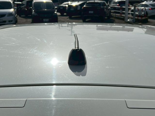 フィット １５ＸＨ　ファインスタイル　純正ナビ／バックカメラ／デジタルＴＶ／ＥＴＣ／オートエアコン／キーレスエントリー／クルーズコントロール（8枚目）