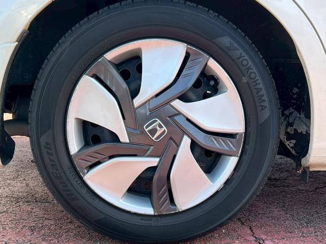 フィット １５ＸＨ　ファインスタイル　純正ナビ／バックカメラ／デジタルＴＶ／ＥＴＣ／オートエアコン／キーレスエントリー／クルーズコントロール（11枚目）