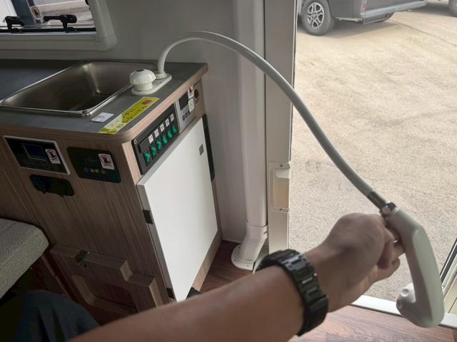 ハイゼットトラック ナッツRV シーバス 4WD・FFヒーター・外部充電・インバーター・バックカメラ・寒冷地仕様・LEDヘッドランプ・バゲッジドア(23枚目)