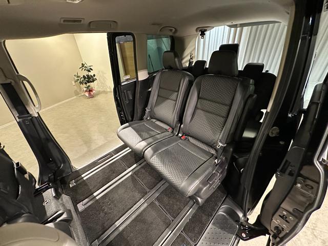 セレナ e-パワー ハイウェイスター 純正9インチナビ/TV/CD/DVD/Bluetooth アランドビューモニター ETC 純正後席モニター シート&ステアリングヒーター クルコン LEDライト フォグライト(40枚目)