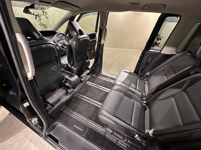 セレナ e-パワー ハイウェイスター 純正9インチナビ/TV/CD/DVD/Bluetooth アランドビューモニター ETC 純正後席モニター シート&ステアリングヒーター クルコン LEDライト フォグライト(41枚目)